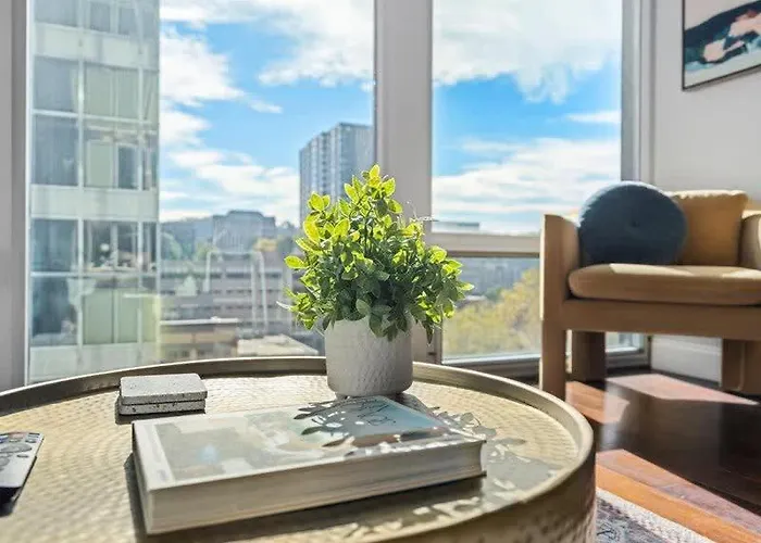 Apartment Cozysuites Modern 1br, Ppg Paints Arena, Pitts Pittsburgh
