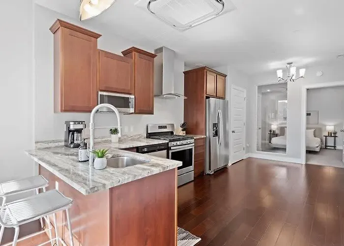 Cozysuites Modern 1br, Ppg Paints Arena, Pitts *