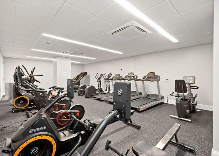 Cozysuites Modern 1br, Ppg Paints Arena, Pitts *