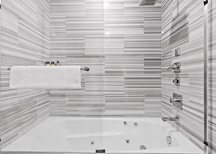 Cozysuites Modern 1br, Ppg Paints Arena, Pitts Apartment *