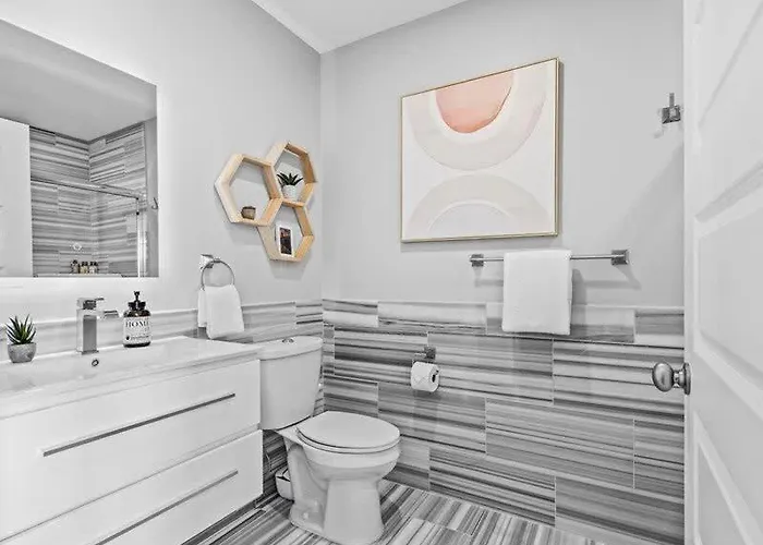 Apartment Cozysuites Modern 1br, Ppg Paints Arena, Pitts Pittsburgh